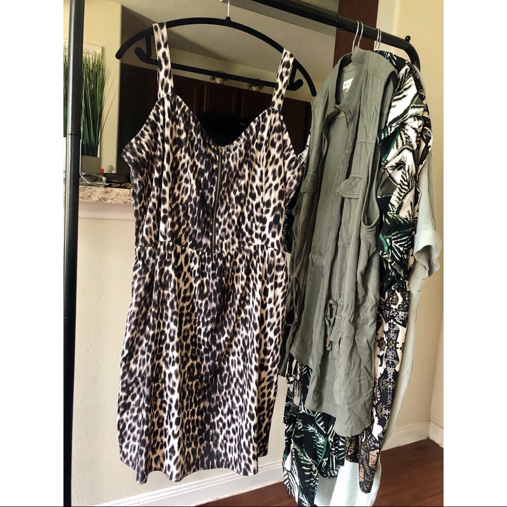 Speed Control Zip Front Animal Print Dress; Sz 3x